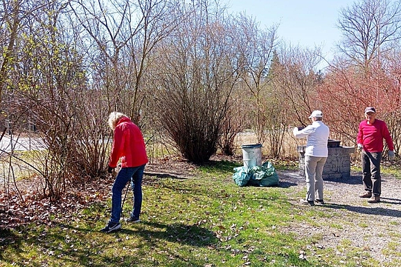 „Müll-Sammler“ im Stadtwald – Feuerstelle